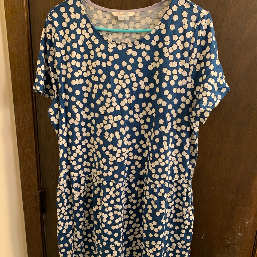 Boden Printed dress with pockets! Don’t miss this!